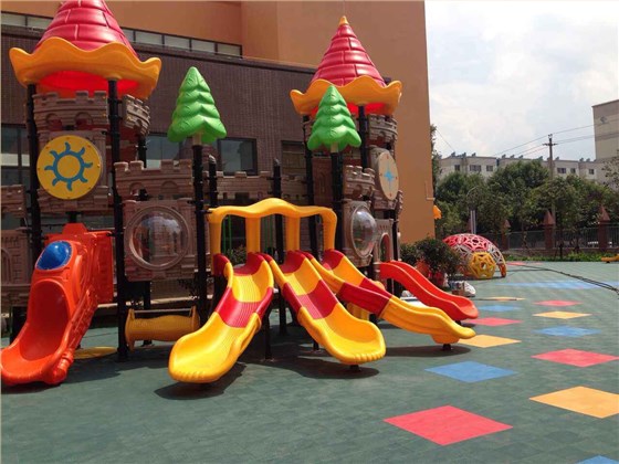 幼兒園懸浮拼裝地板
