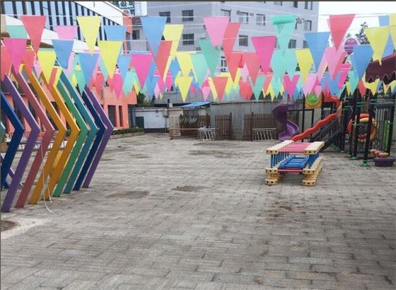 曙光幼兒園運(yùn)動(dòng)地板