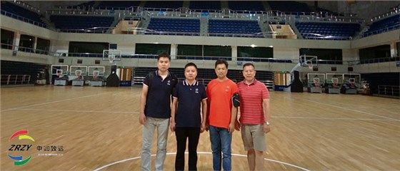 中潤致遠領導與首鋼籃球中心客戶合照
