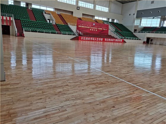 運(yùn)動(dòng)木地板價(jià)格
