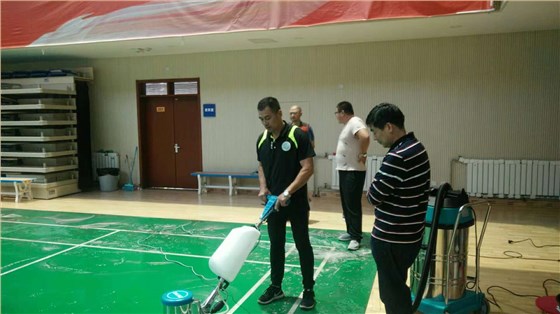 PVC塑膠地板清潔