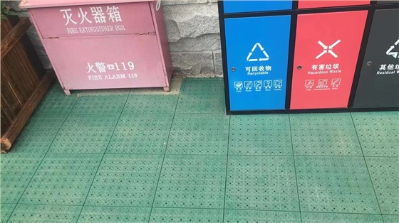 懸浮拼裝地板0