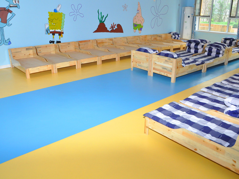 幼兒園地板