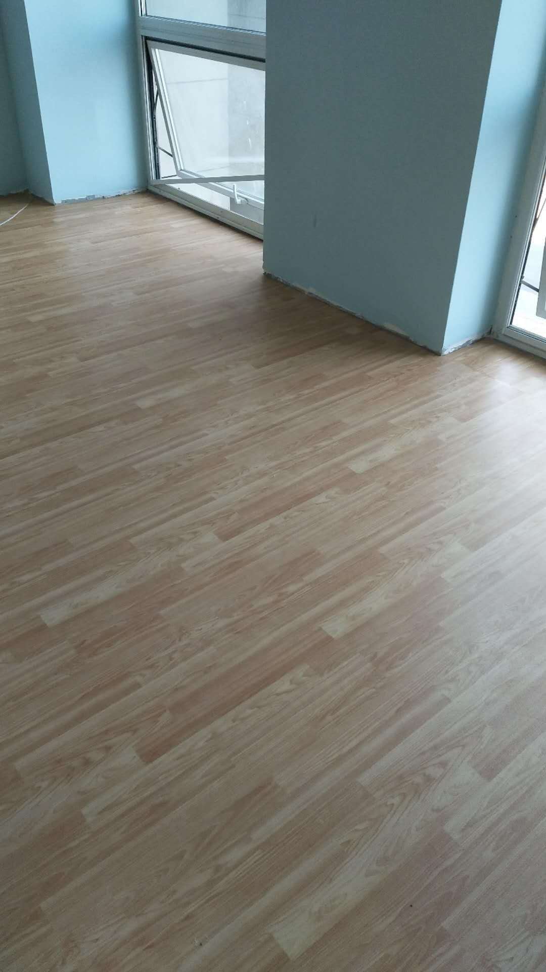 塑膠地板
