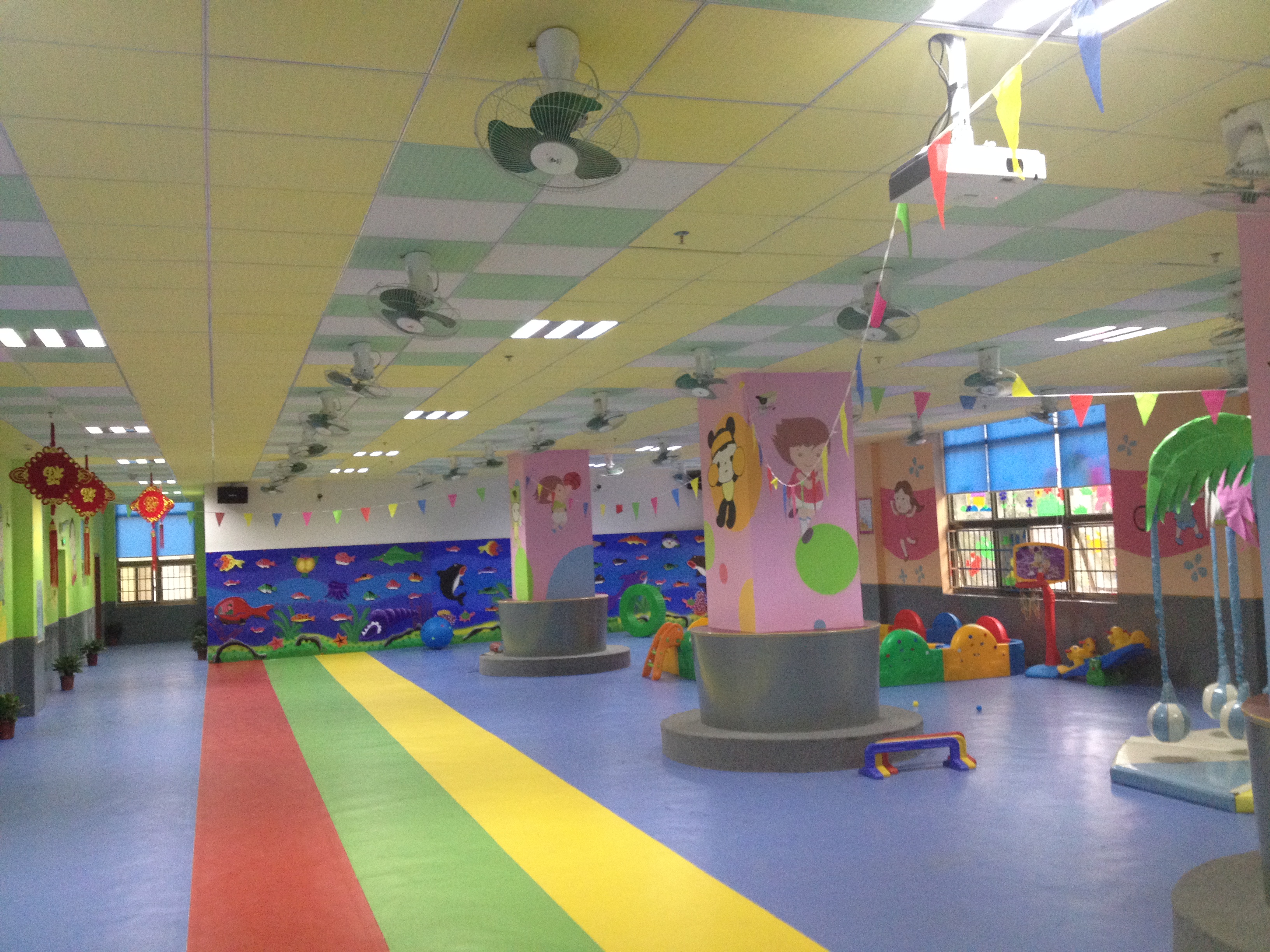 幼兒園地板