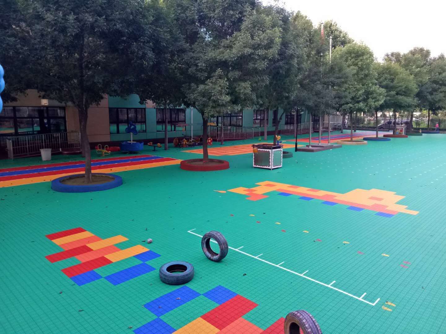 幼兒園懸浮拼裝地板