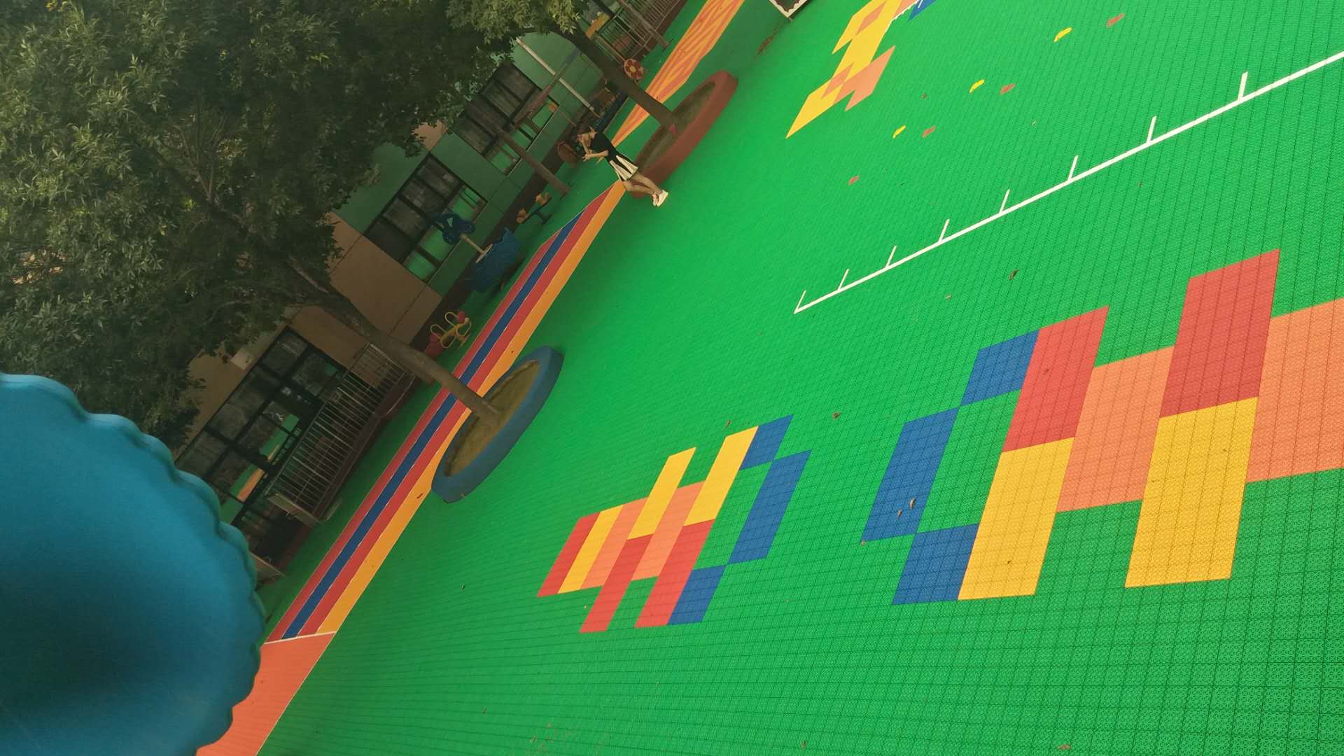 幼兒園懸浮拼裝地板被賦予更具獨特的使命！