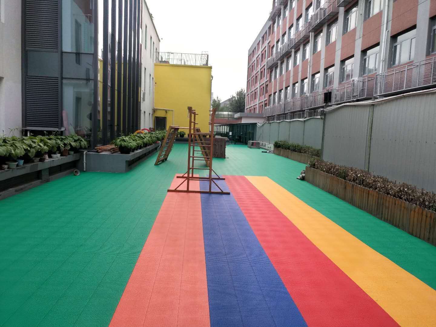 滿天星幼兒園專用懸浮拼裝地板