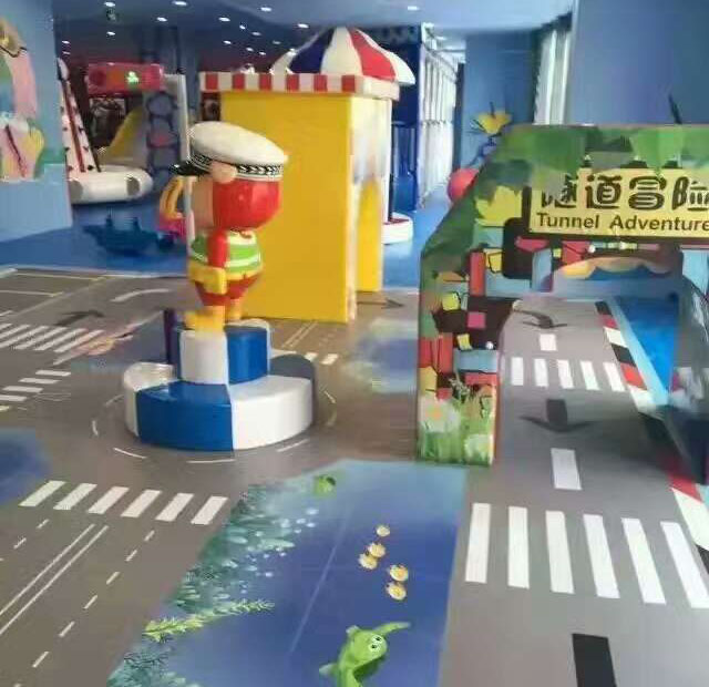 星潤幼教定制地板