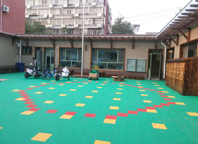 北京中潤致遠幼兒園專用地板，槐柏幼兒園表示 很不錯！