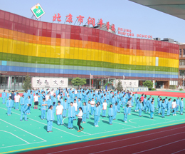 聽說 用這款多功能懸浮式拼裝地板 能提高學(xué)校幸福感！