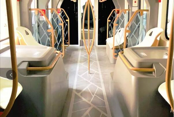 列車專用地板