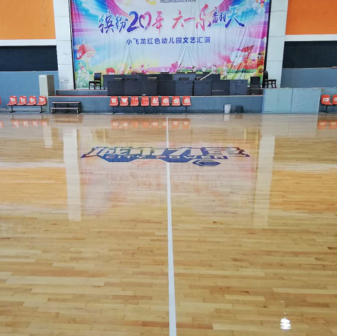 體育場館運動木地板維護保養