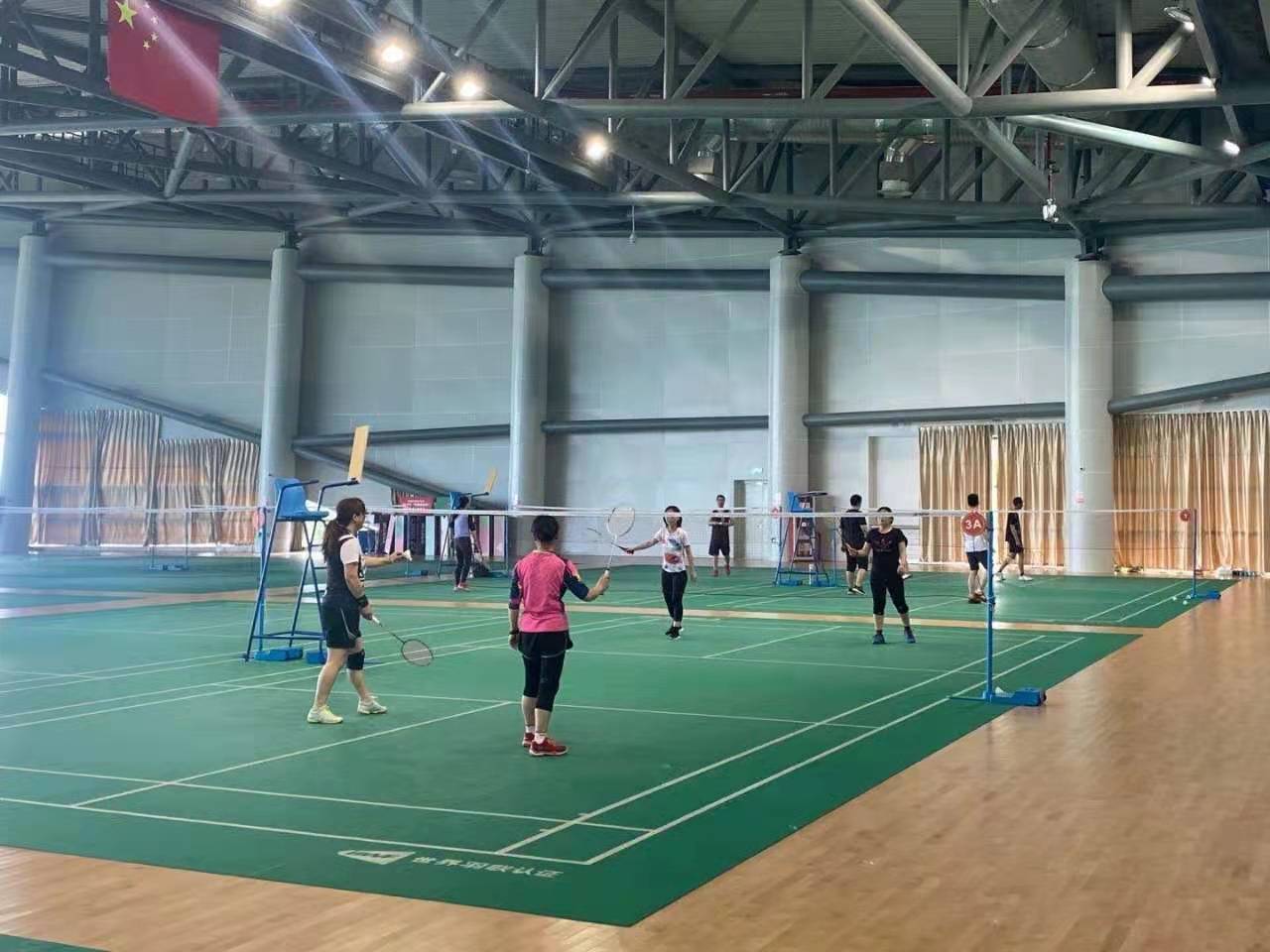 羽毛球運動地板