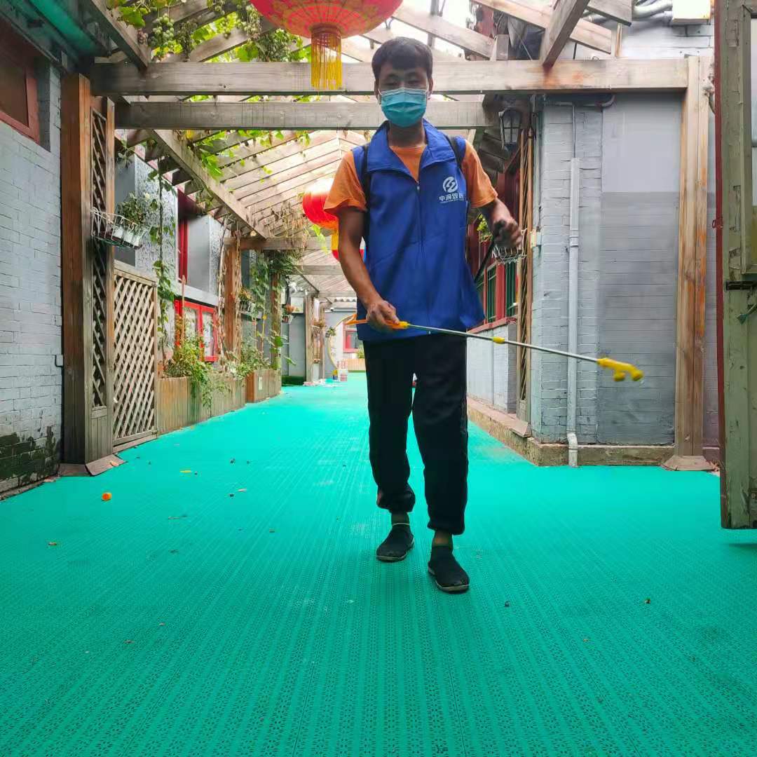 懸浮拼裝地板消毒