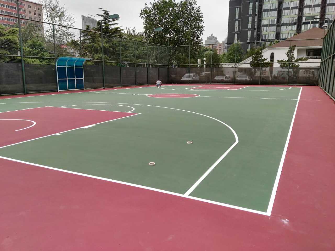 室外籃球場