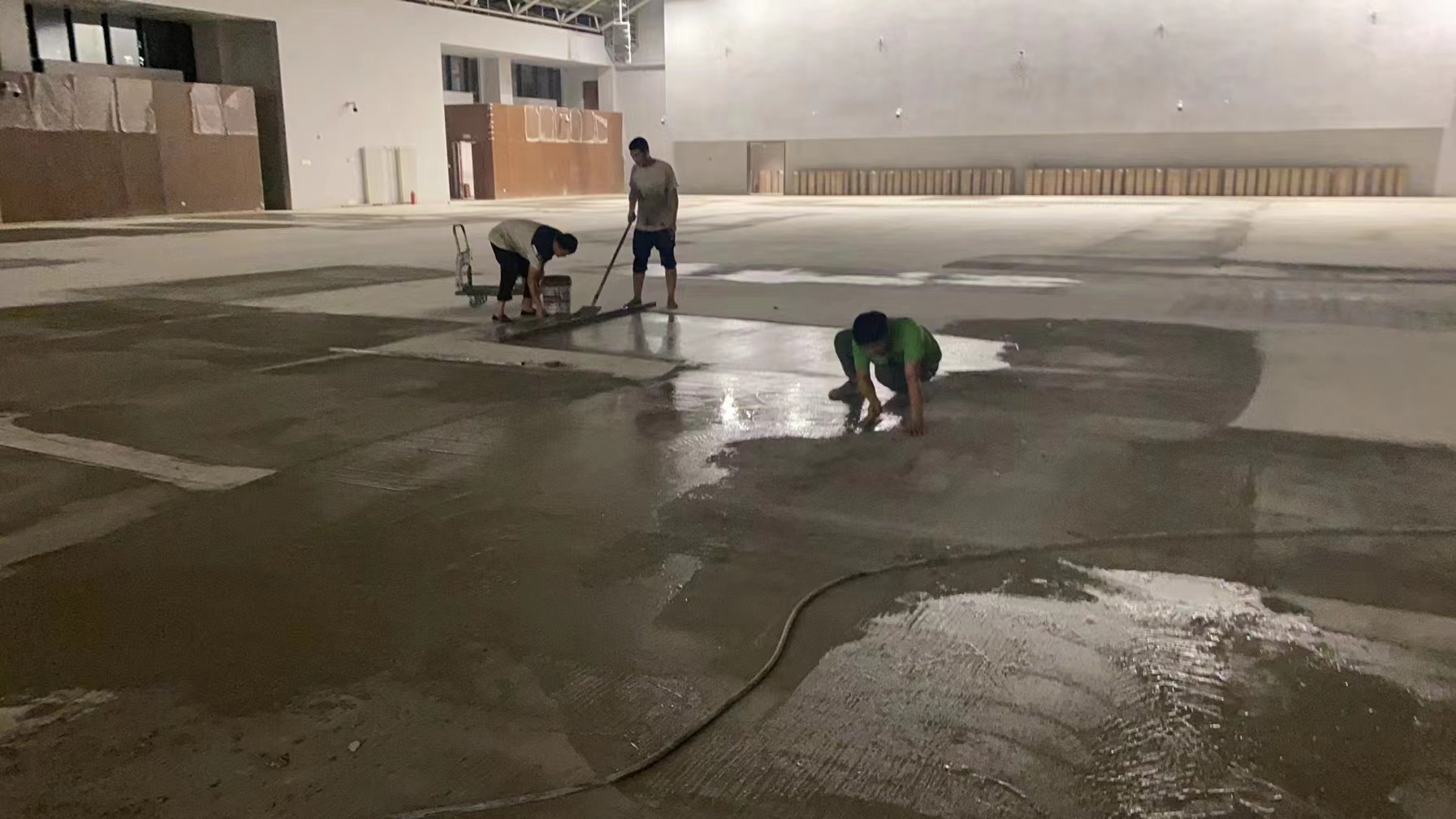 網球場建設