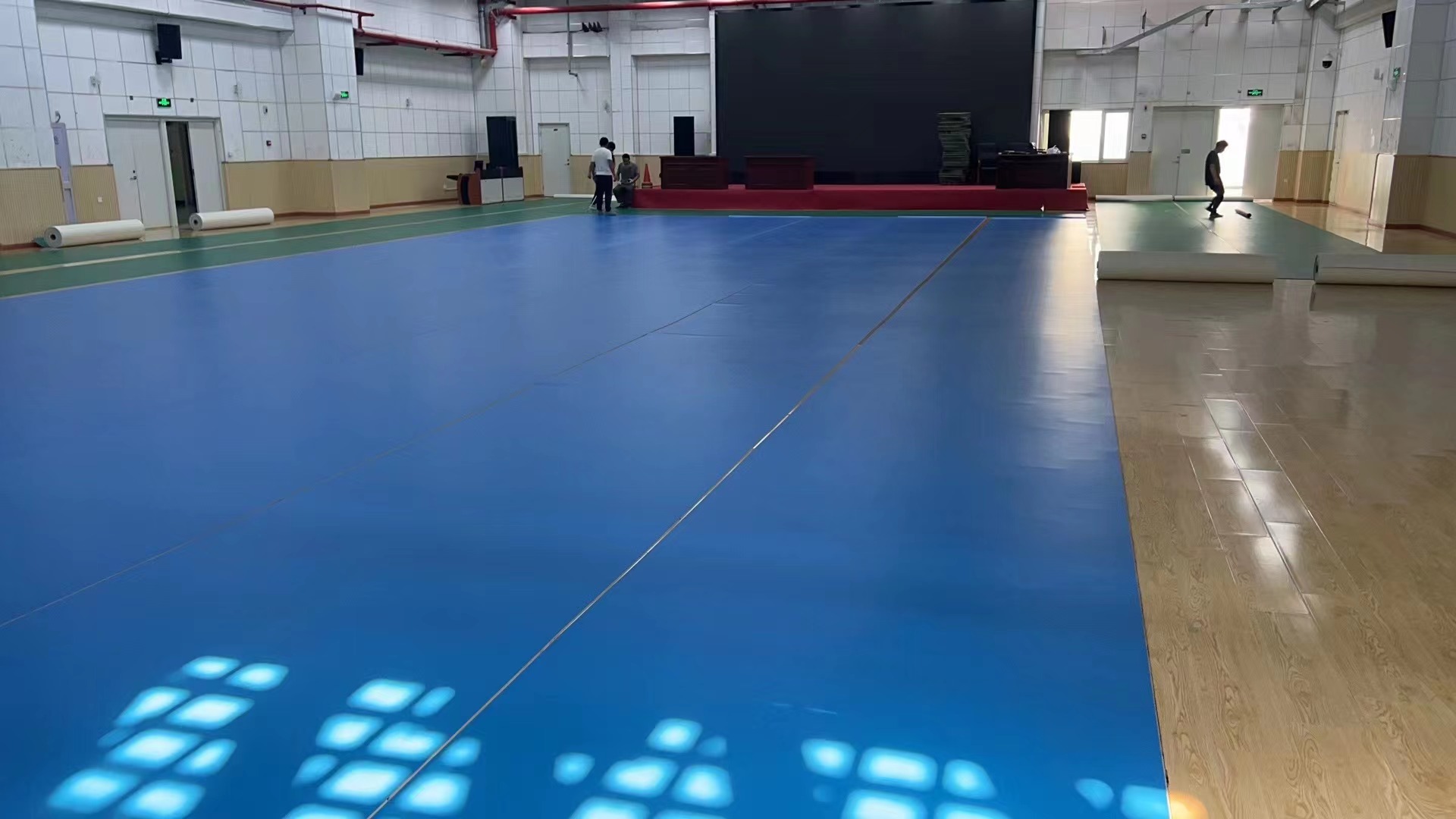 網球場運動地板鋪裝