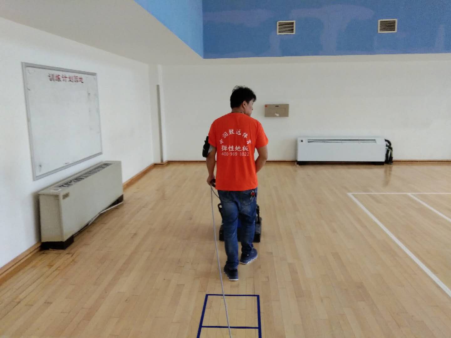 運(yùn)動木地板翻新