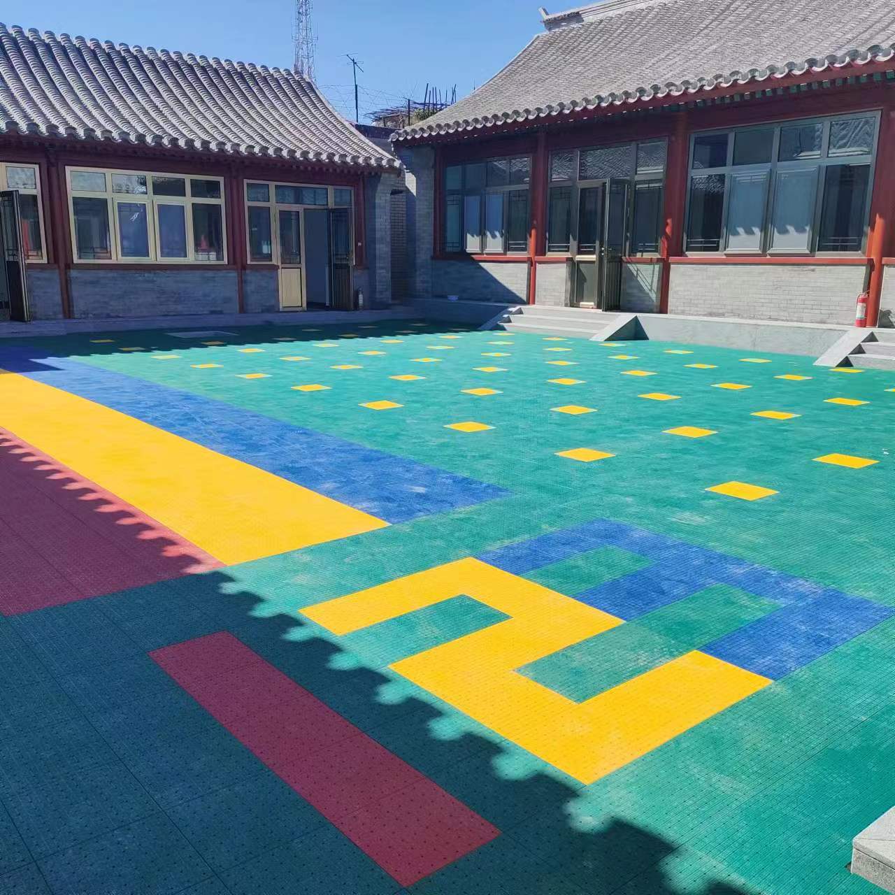 懸浮拼裝地板