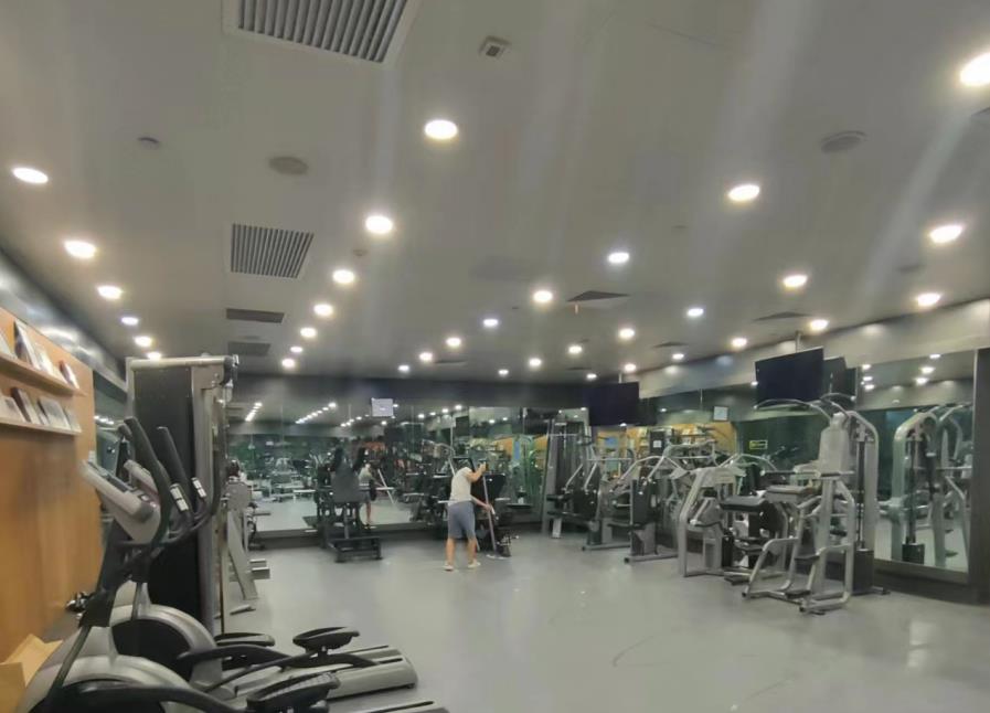健身房地板清潔